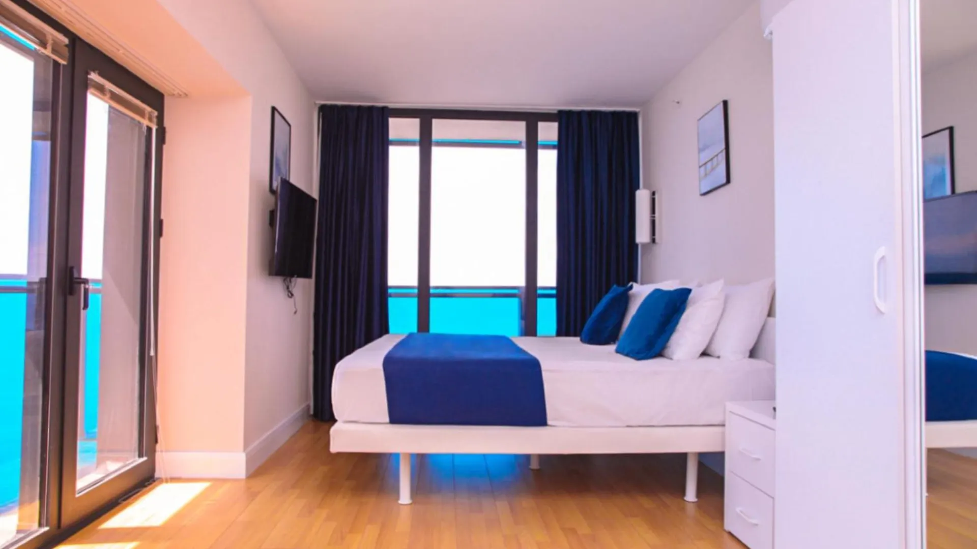 Glorious Sea View Aparthotel In Orbi City Batumi