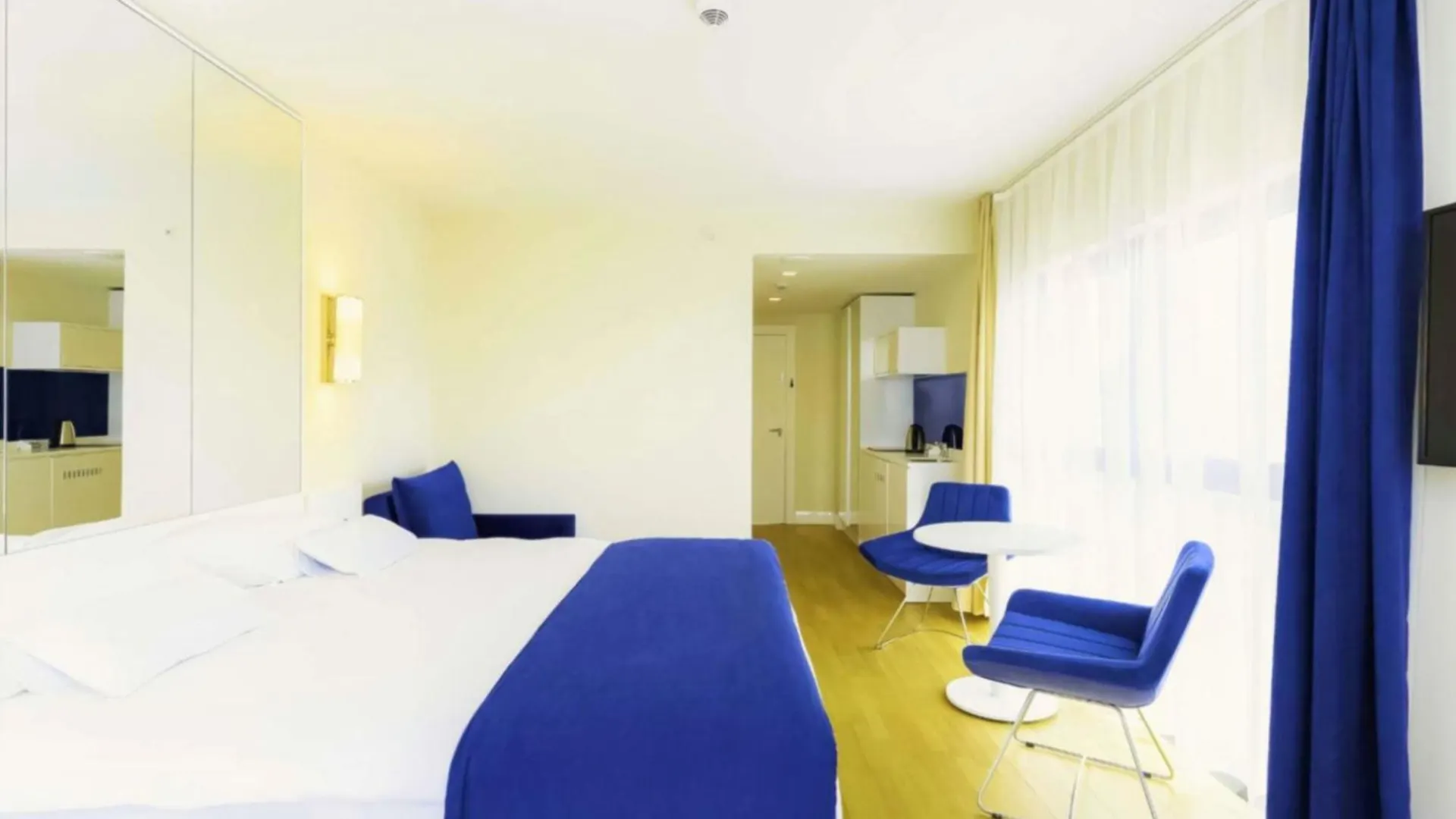 Glorious Sea View Aparthotel In Orbi City Batumi