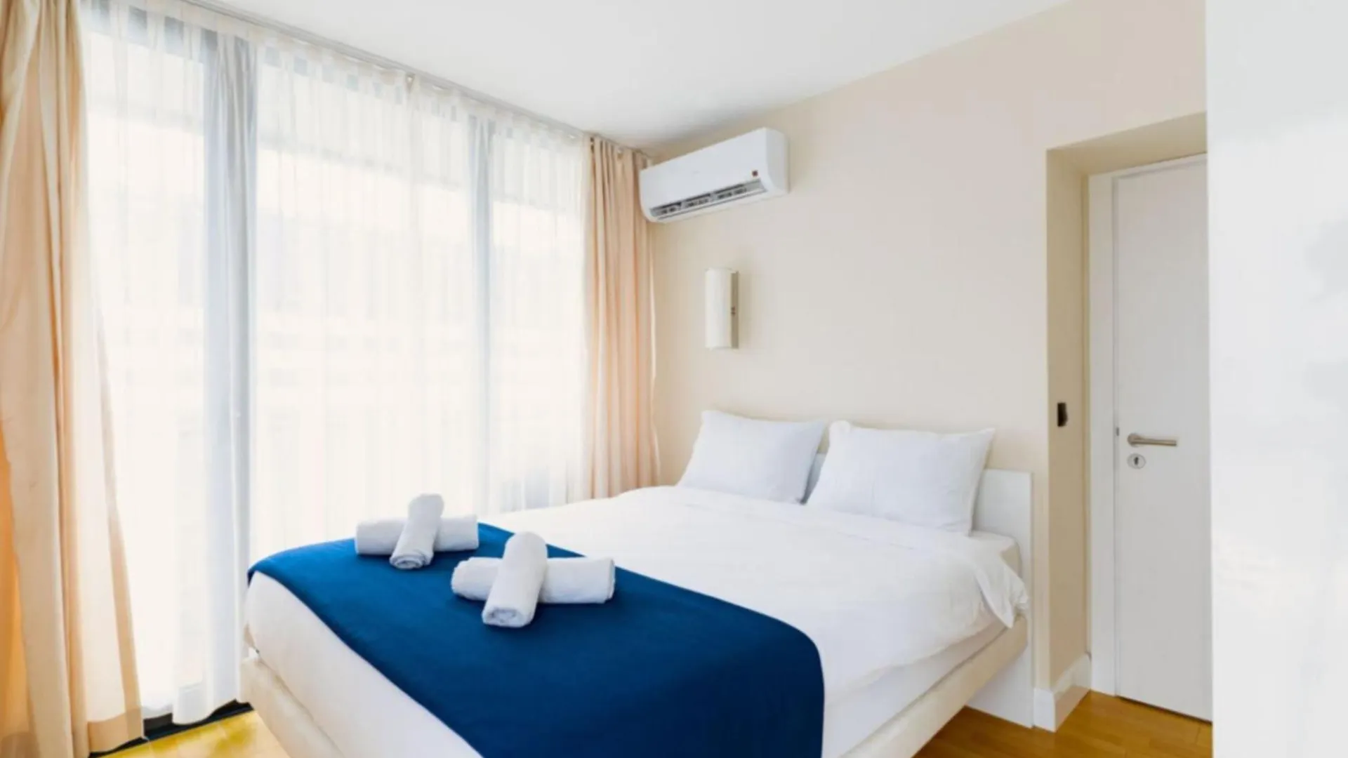 Glorious Sea View Aparthotel In Orbi City Batumi